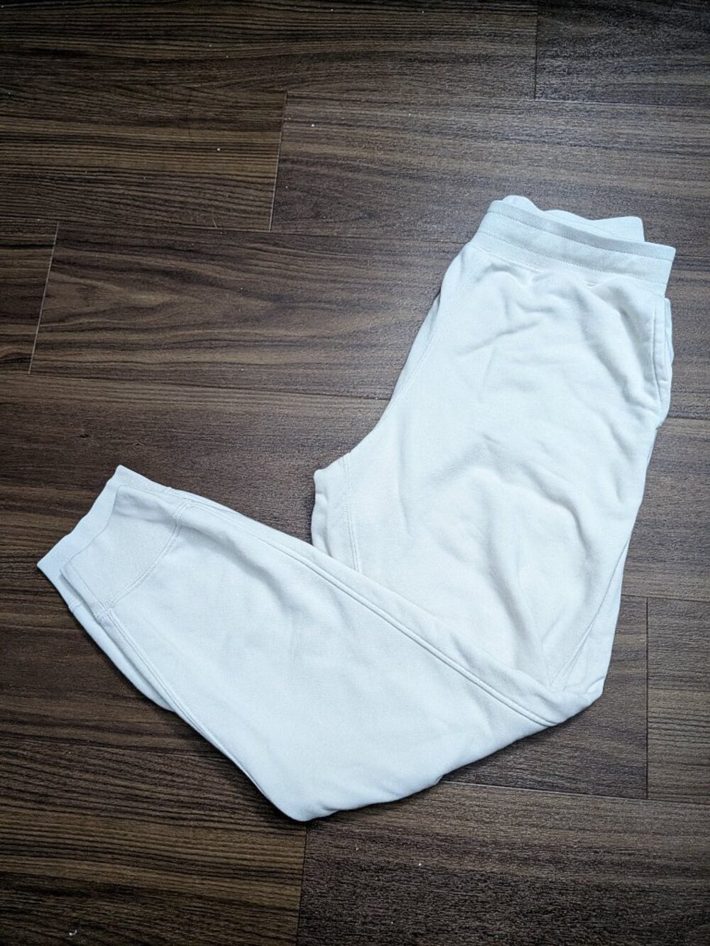 Uniqlo white sweatpants - Size Medium